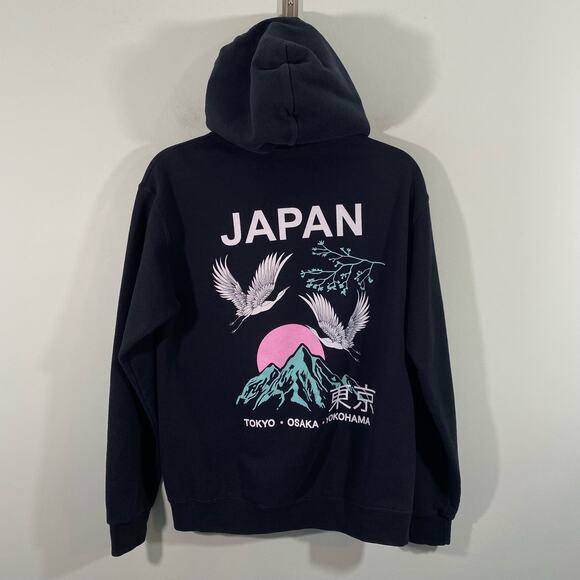 Fifth Sun Men's Black Tokyo Graphics Pullover Hoodie Size S - Picture 8 of 8